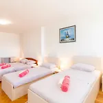 Apartman Your Vacation *